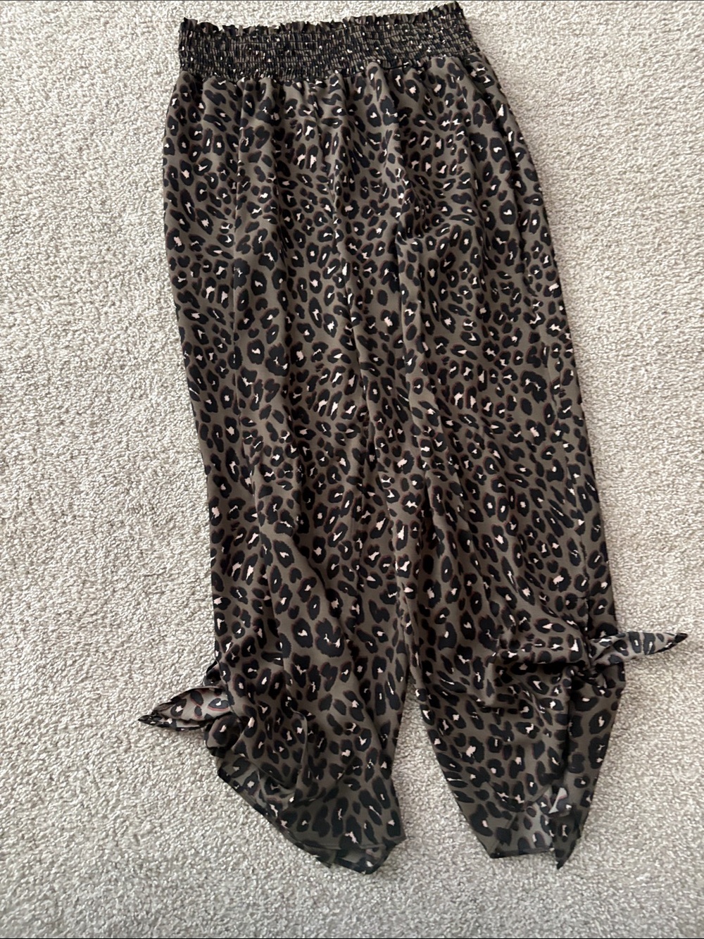 mts Olive Leopard-Print Smocked Waist Capris with Tie Cuffs